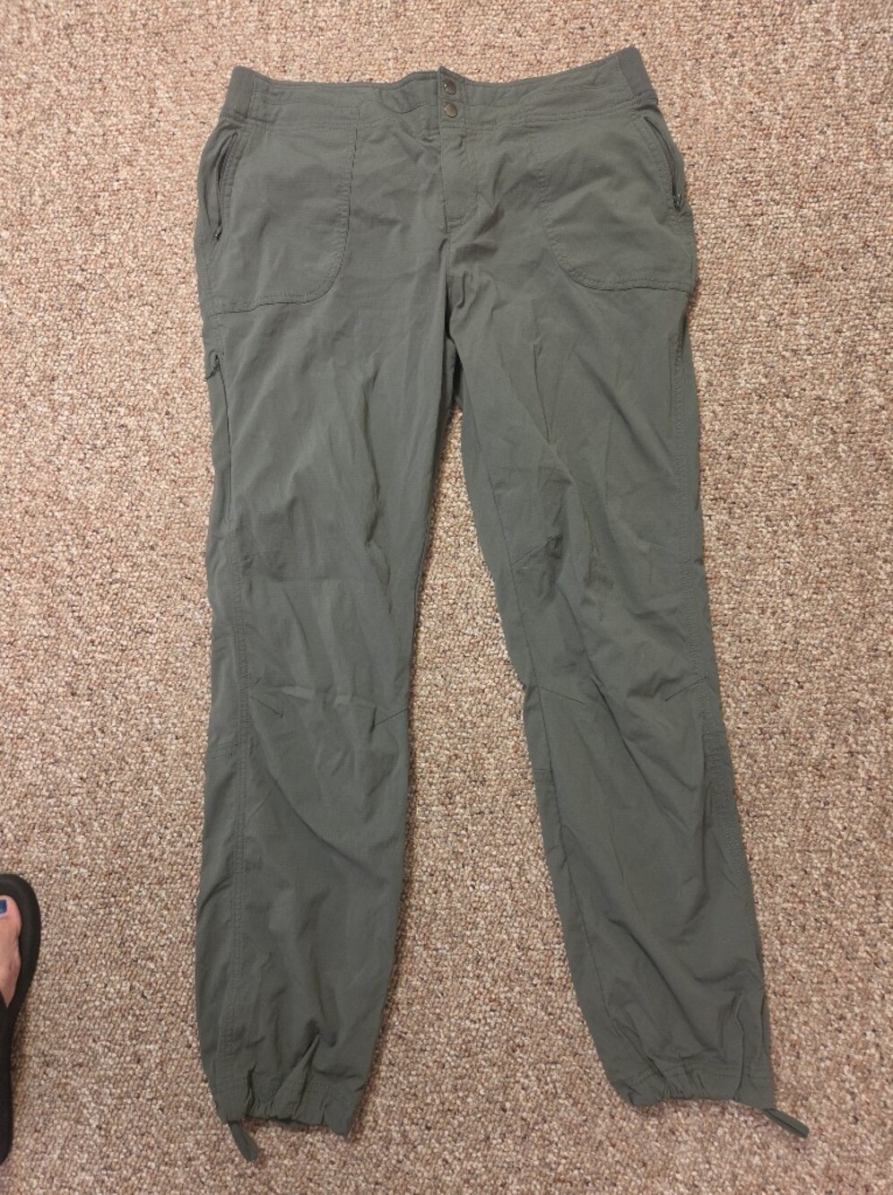 Athleta Olive Green Lightweight Hiking Or Casual Pants